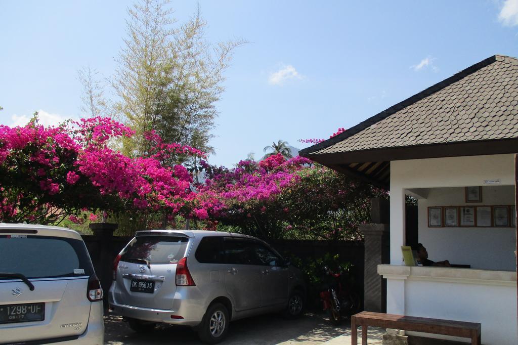 Taman Dewi Sri Villa Et Bungalow Pemuteran Exterior foto