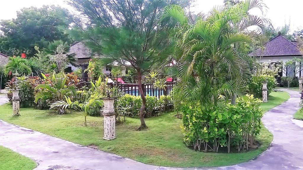 Taman Dewi Sri Villa Et Bungalow Pemuteran Exterior foto