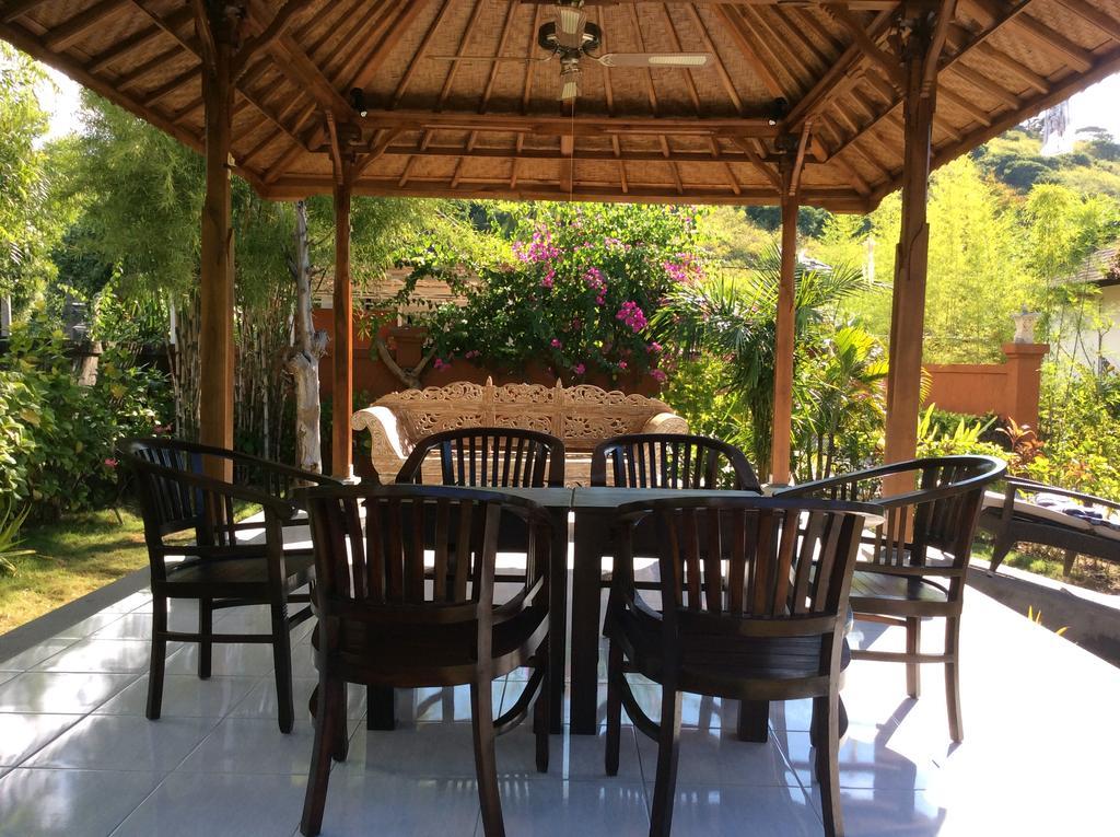 Taman Dewi Sri Villa Et Bungalow Pemuteran Exterior foto
