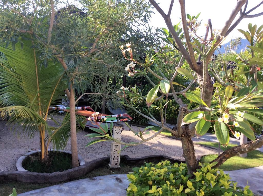 Taman Dewi Sri Villa Et Bungalow Pemuteran Exterior foto