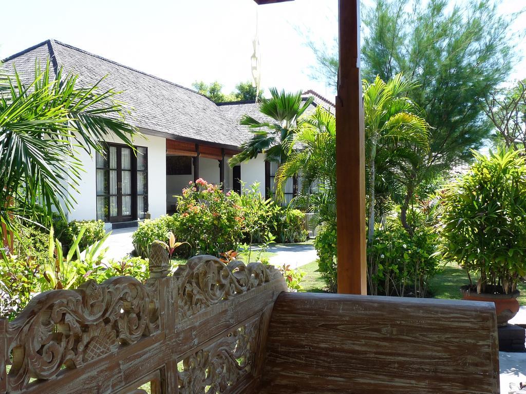 Taman Dewi Sri Villa Et Bungalow Pemuteran Exterior foto