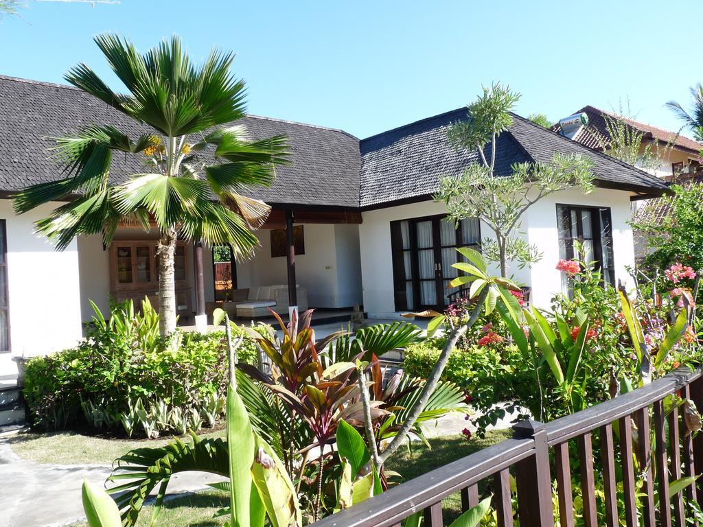 Taman Dewi Sri Villa Et Bungalow Pemuteran Exterior foto